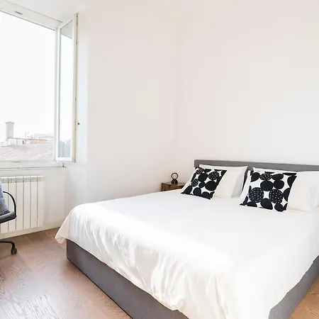 Principe House, Rome, 3 Bedroom 2 Bath, Elegant Full Of Light Lägenhet