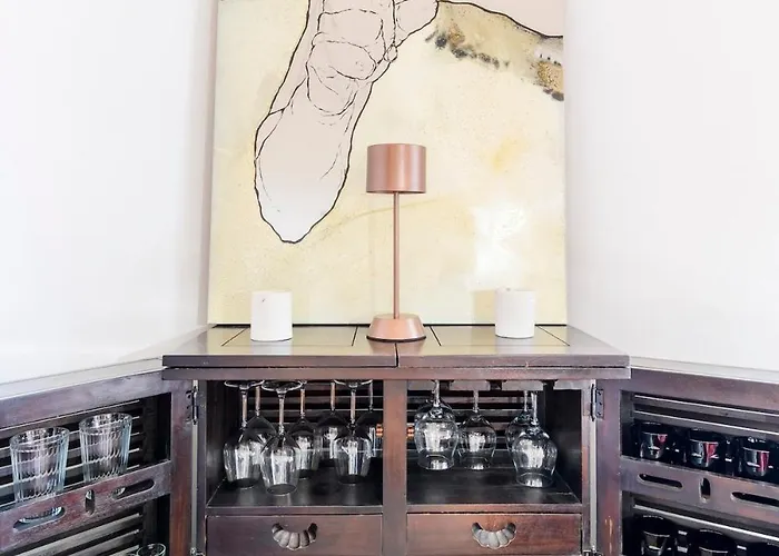 Principe House, Rome, 3 Bedroom 2 Bath, Elegant Full Of Light Apartment *